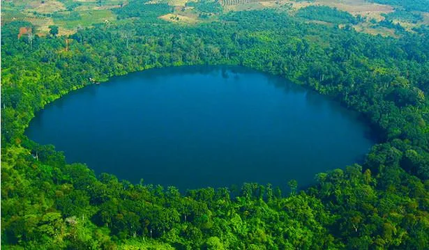 Day 2 - Drive to Chebera Churchura National Park